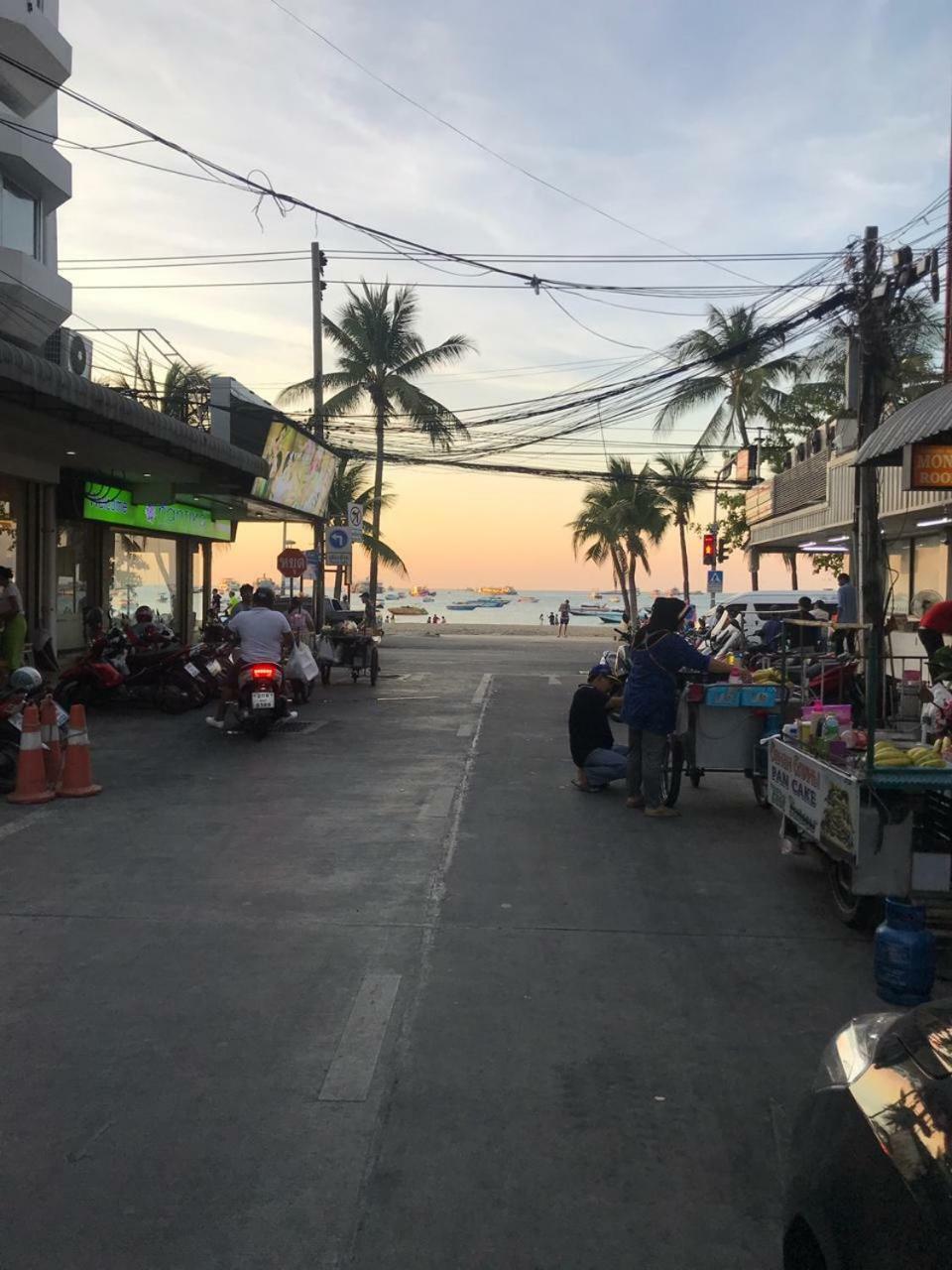 Encore Sea View Pattaya Exterior foto
